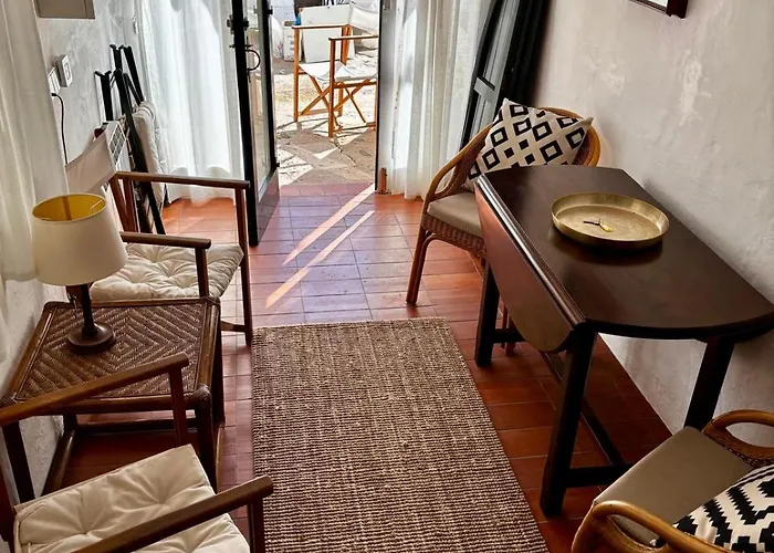 Menorca Les Pieds Dans L'eau ביניבקה